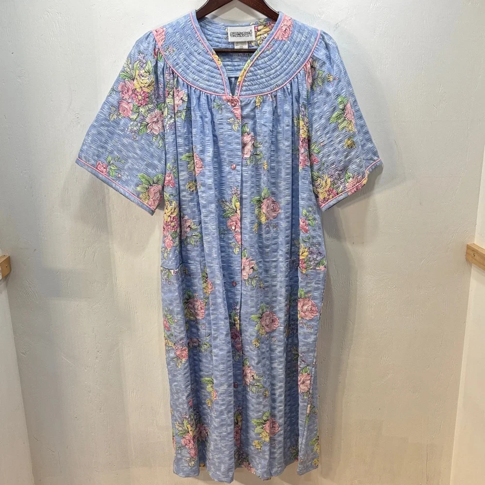 Vintage CROWNTUFT Sz Large Blue Front Button Polyester Loungewear Housecoat Robe